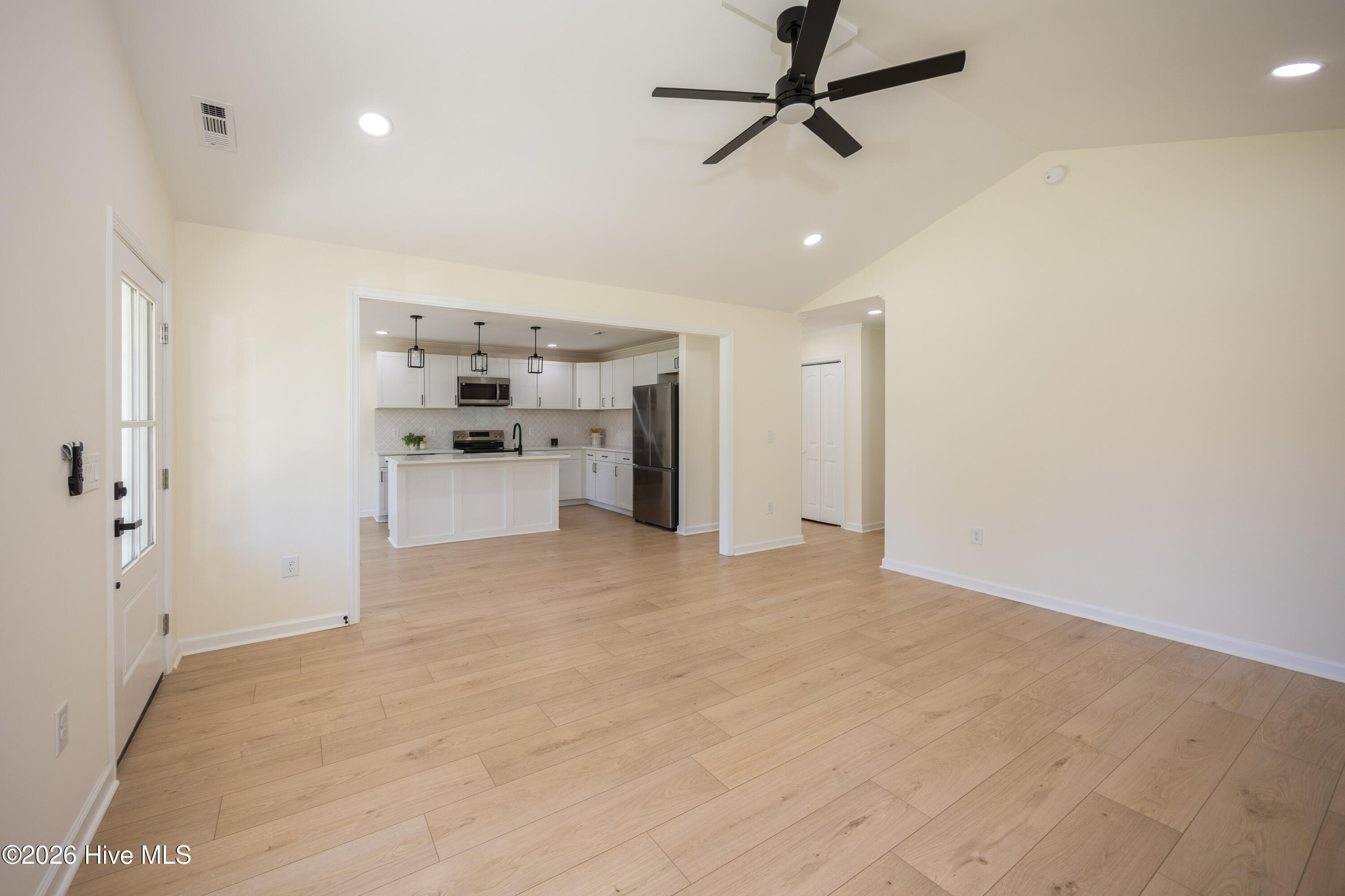 103 Harmon Street Clinton, NC 28328 - Photo 10 of 33