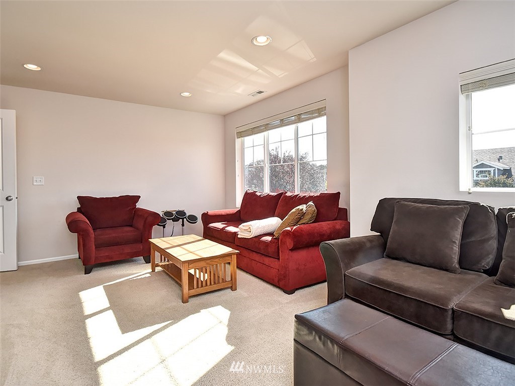 3607 186th Place Southeast Bothell, WA 98012 - Photo 12 of 23 Gallery Image 12