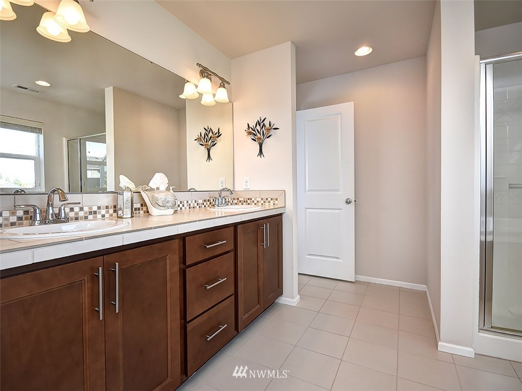 3607 186th Place Southeast Bothell, WA 98012 - Photo 15 of 23 Gallery Image 15
