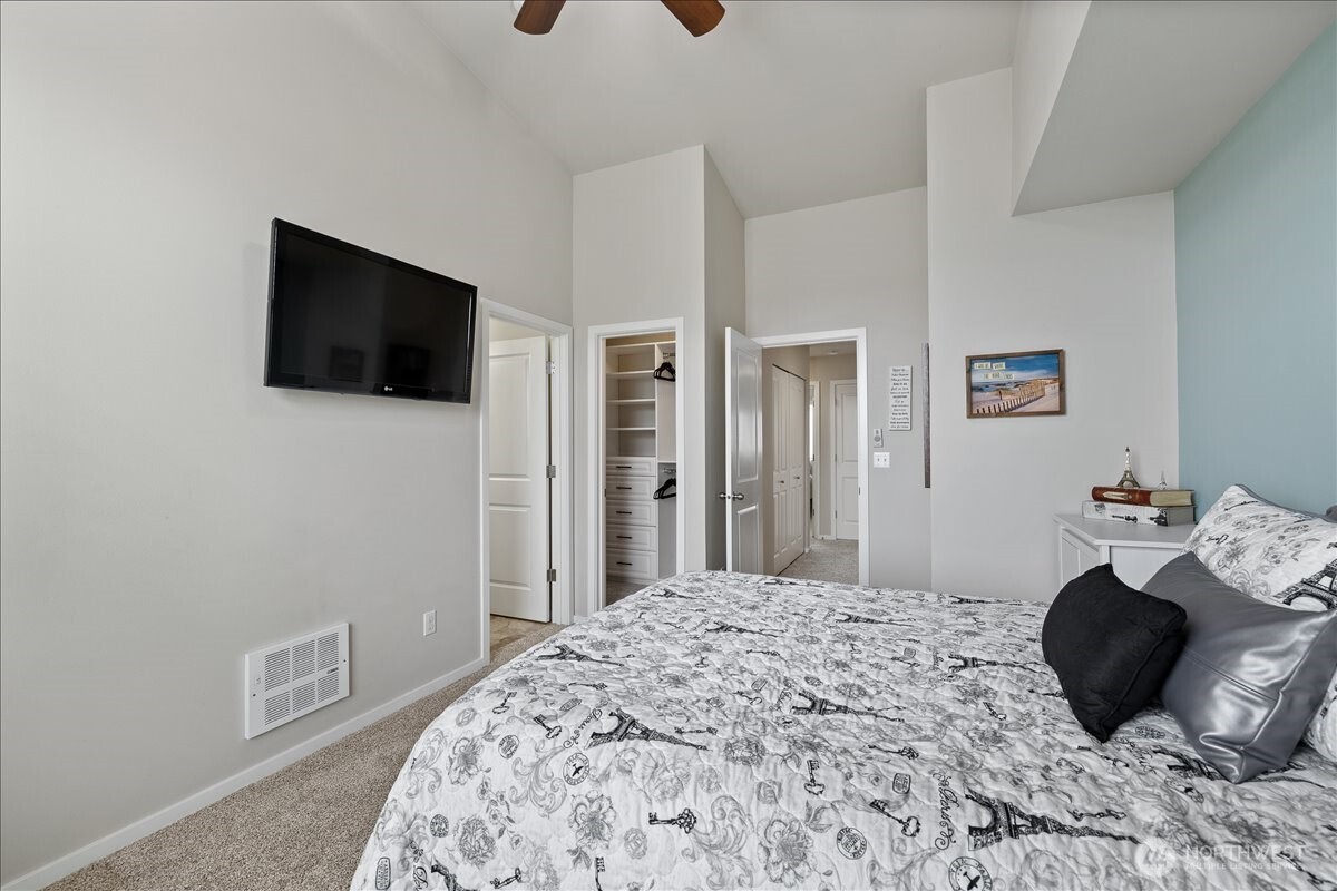 16526 2nd Avenue Southeast Bothell, WA 98012 - Photo 25 of 36