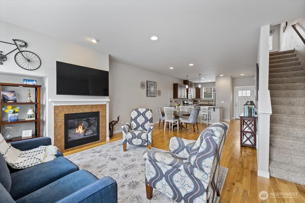 16526 2nd Avenue Southeast Bothell, WA 98012 - Photo 8 of 36