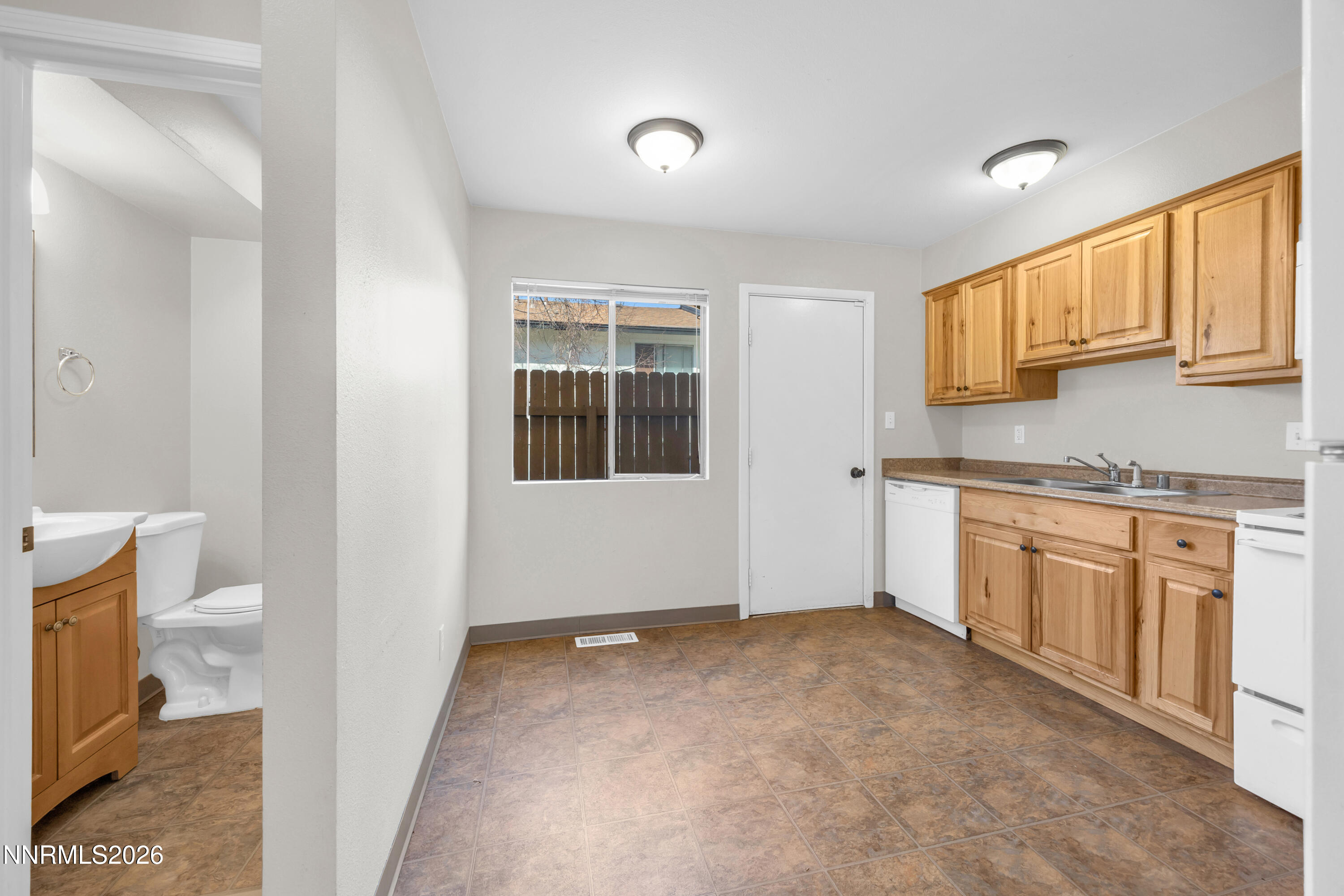1414 East 9th Street, Unit 4 Reno, NV 89512 - Photo 6 of 22 24_img_6071