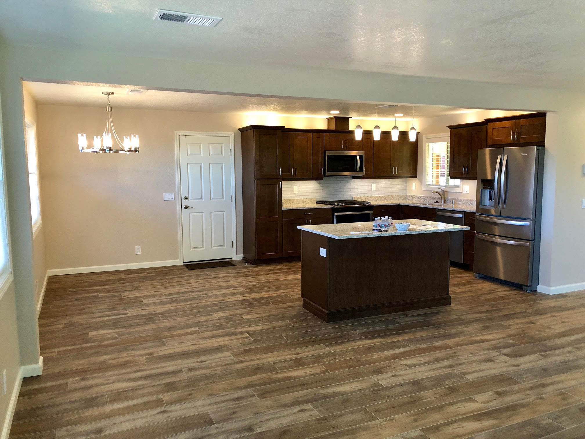 7084 Humboldt Hill Road Eureka, CA 95503 - Photo 3 of 34