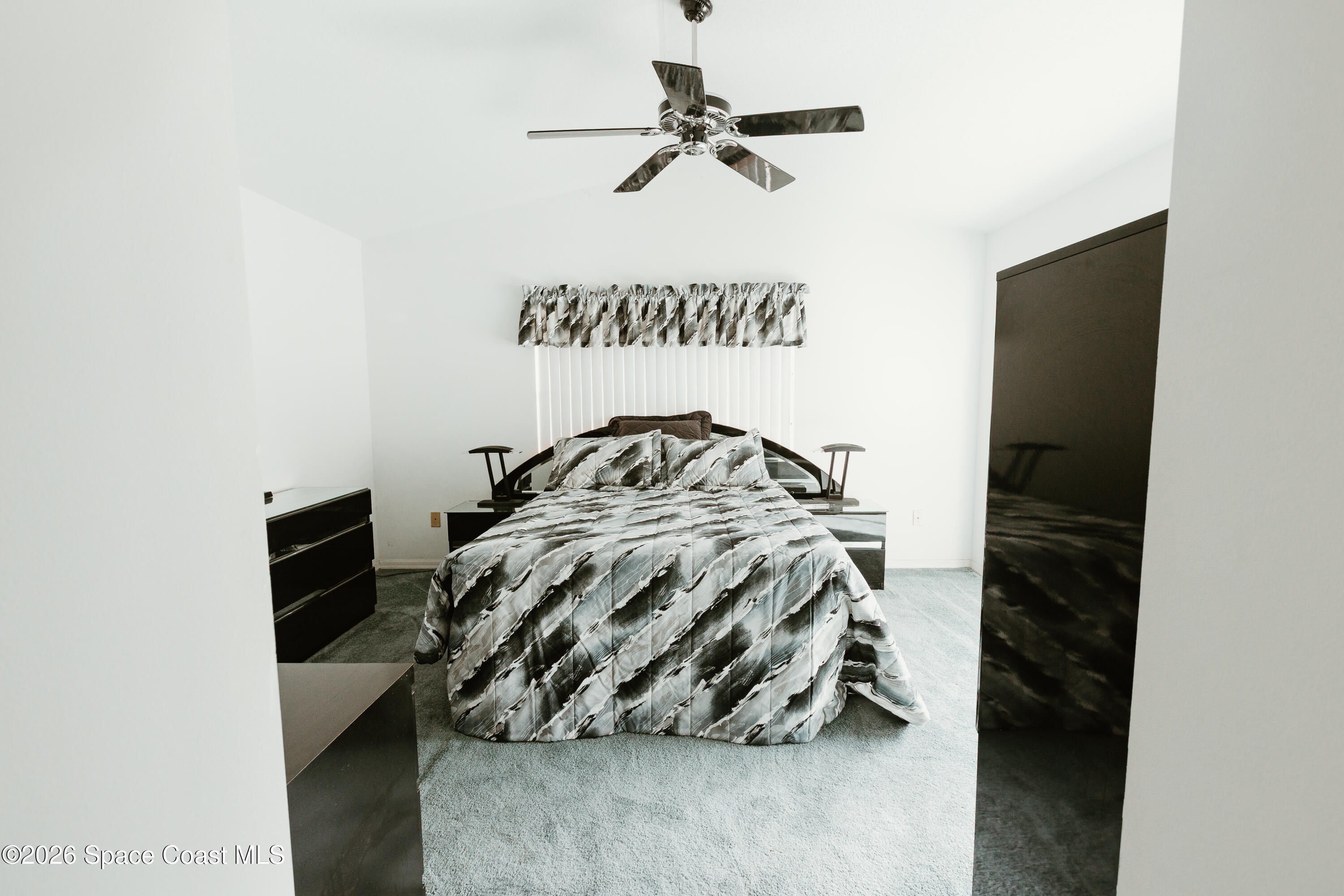 905 Maplewood Court Melbourne, FL 32940 - Photo 7 of 23 a view of a dresser