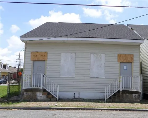 $150,000 | 1335-37 Frenchmen Street, New Orleans, LA 70116