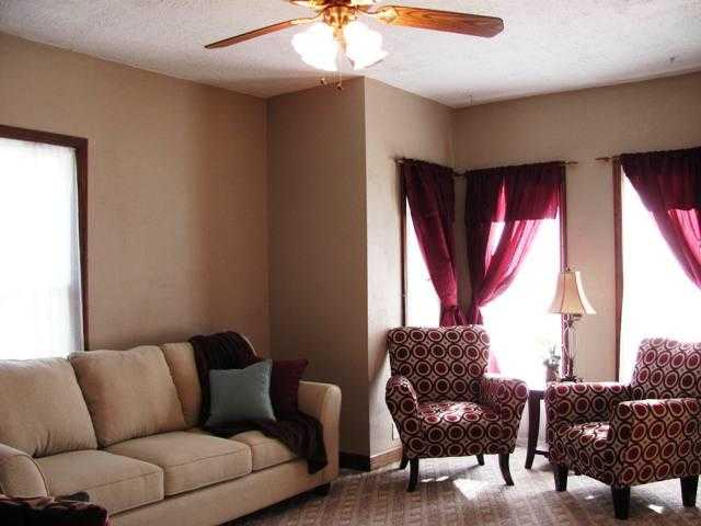 744 25th Street Moline, IL 61265 - Photo 3 of 19 Gallery Image 3