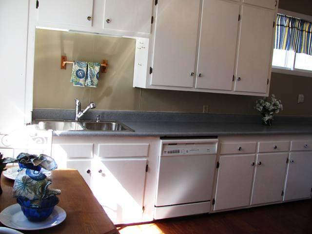 744 25th Street Moline, IL 61265 - Photo 6 of 19 Gallery Image 6