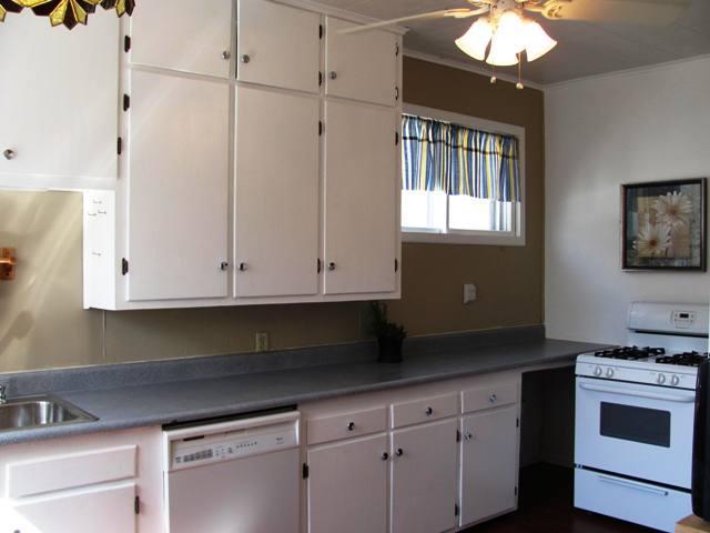 744 25th Street Moline, IL 61265 - Photo 7 of 19 Gallery Image 7