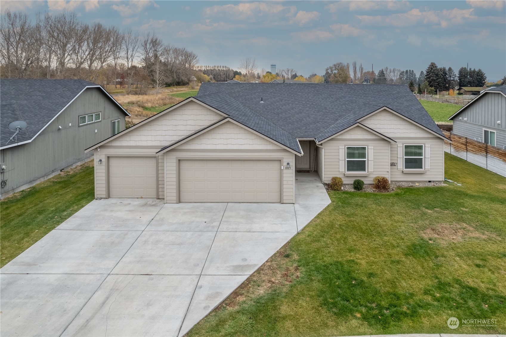 805 South Hamilton Road Moses Lake, WA 98837 - Photo 4 of 40