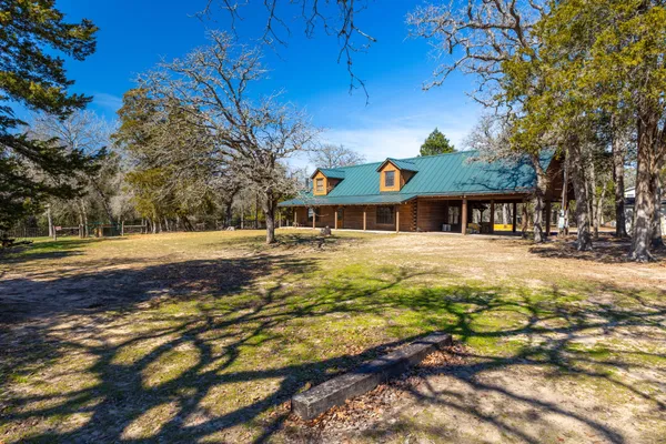 $745,000 | 1760 County Road 215, Weimar, TX 78962