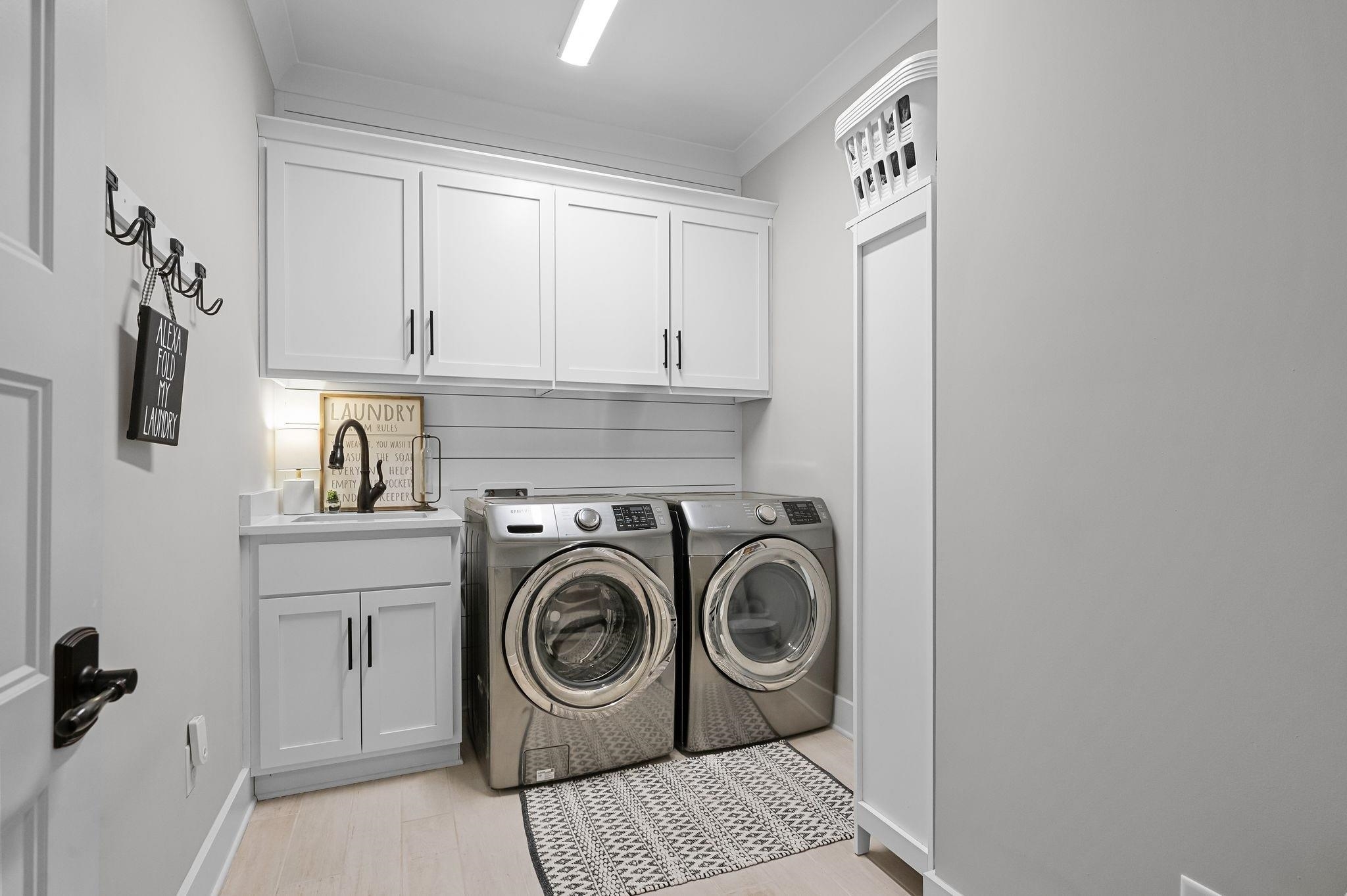 457 Fortune Drive Fairhope, AL 36532 - Photo 39 of 78 Laundry