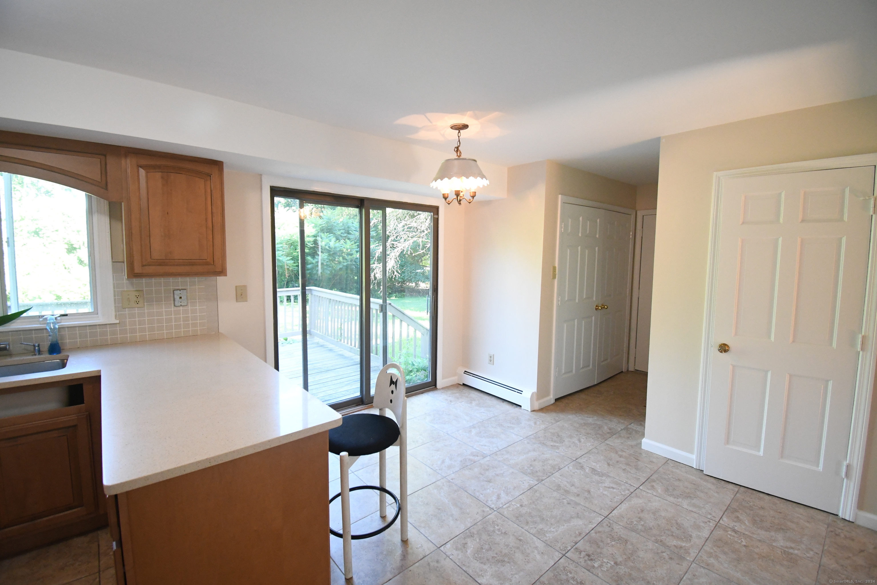 313 Burnt Plains Road Milford, CT 06461 - Photo 8 of 18
