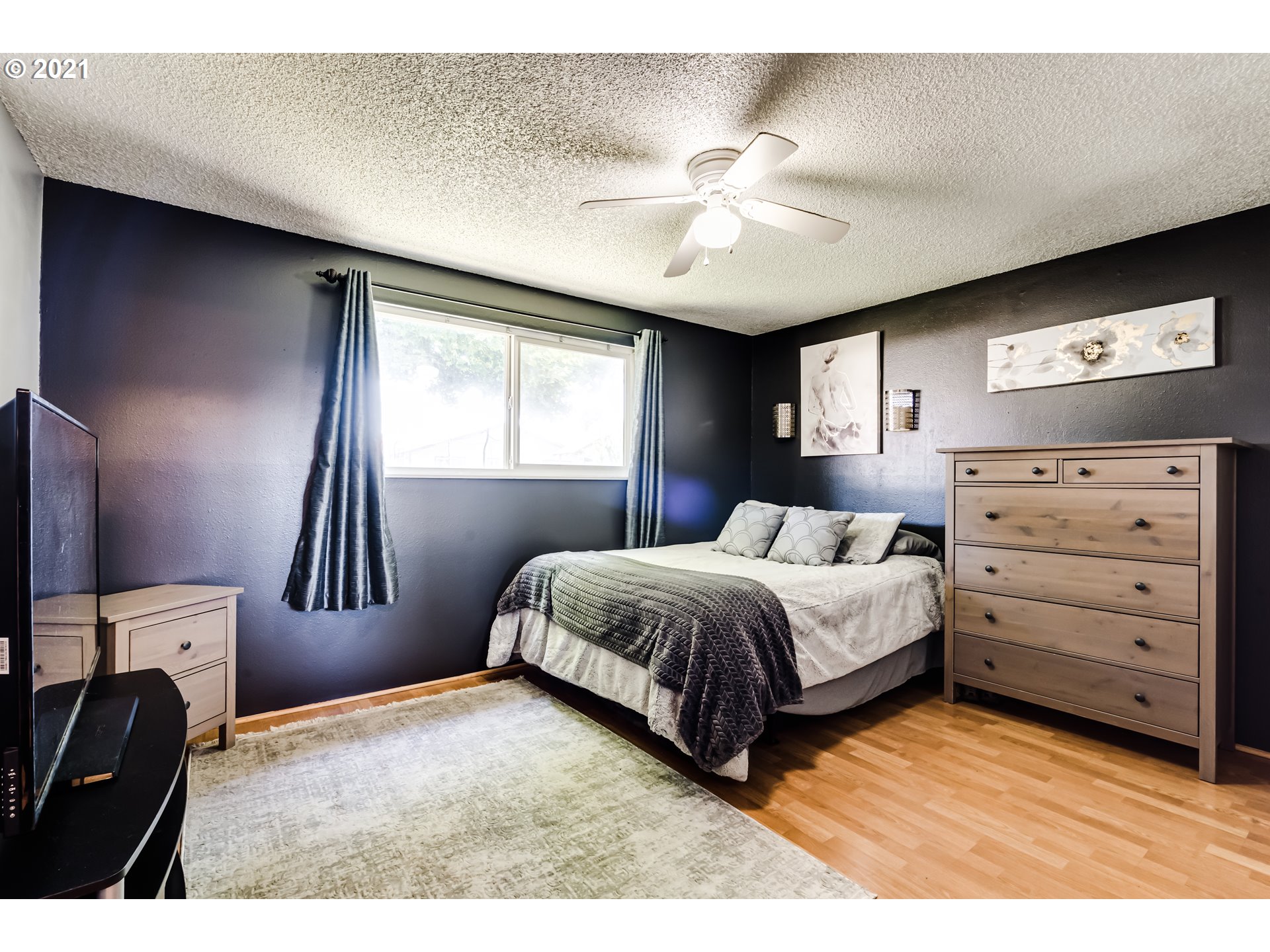 2367 10th Street Springfield, OR 97477 - Photo 12 of 32