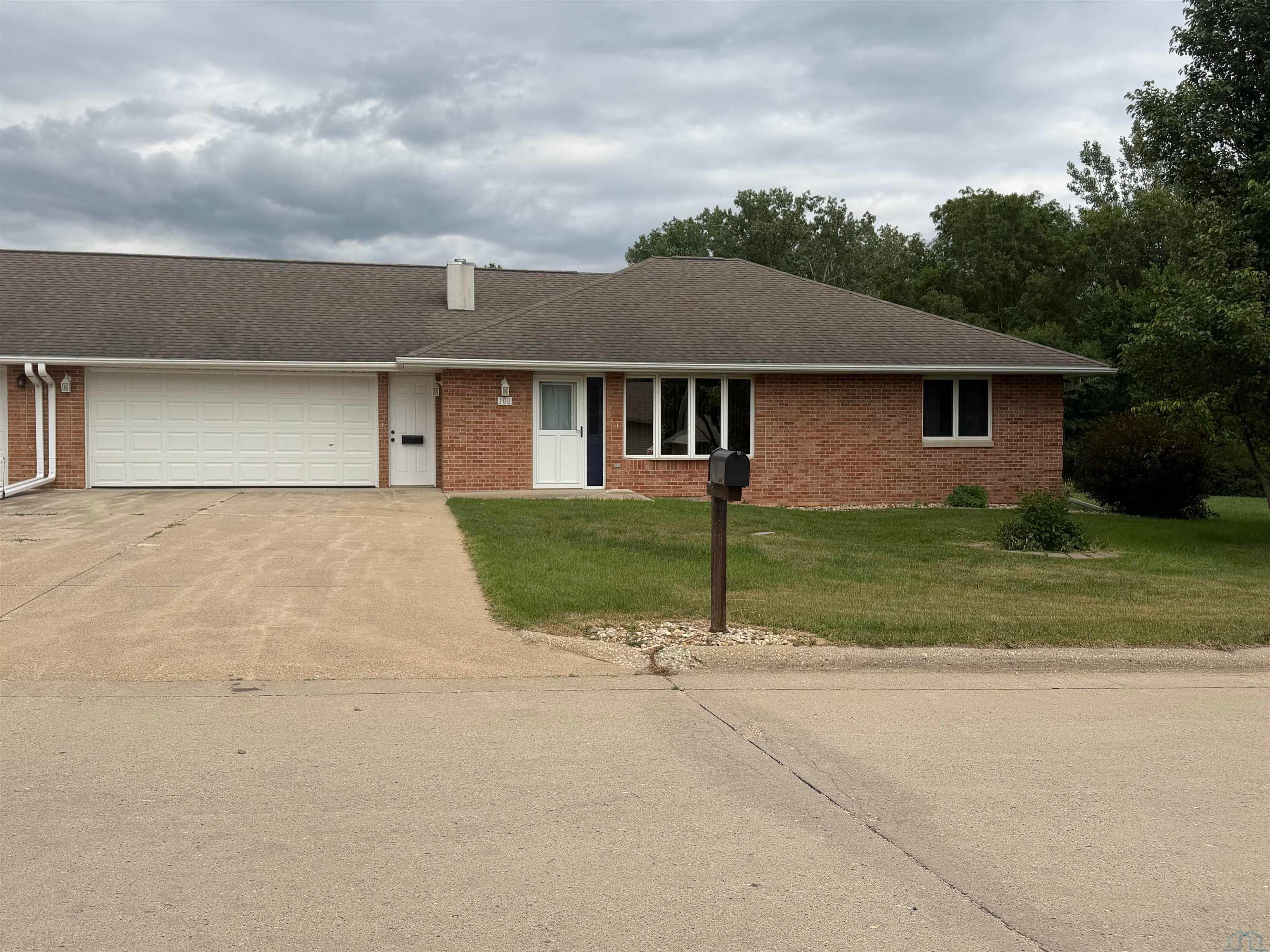 108 Chief Street Cherokee, IA 51012 - Photo 1 of 50 Gallery Image 1