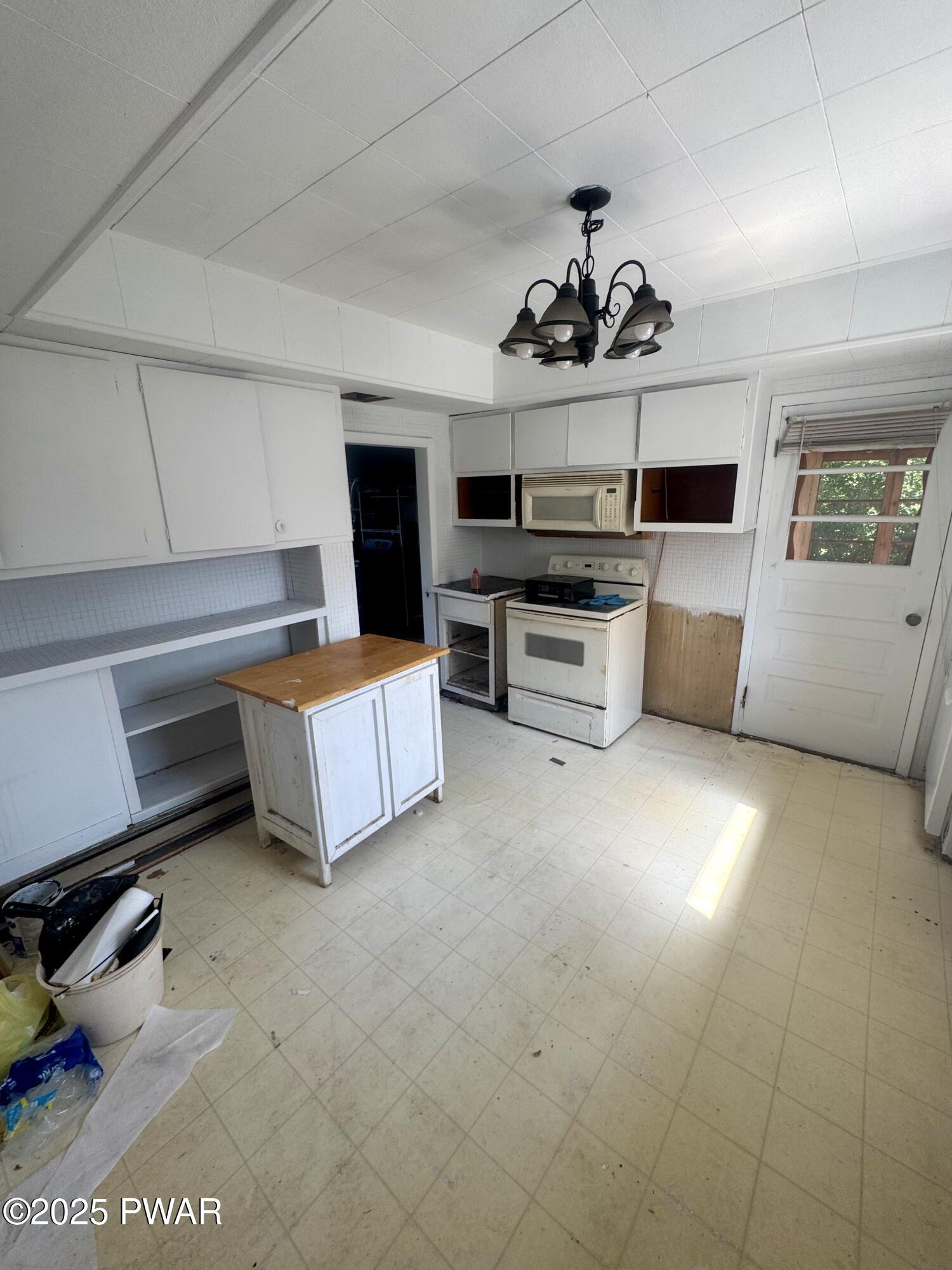 668 Main Street Vandling, PA 18421 - Photo 9 of 15 Kitchen