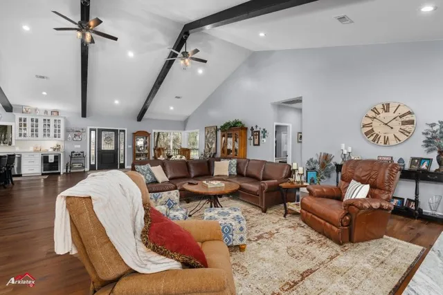 $699,000 | 6270 Highway 259, Naples, TX 75568