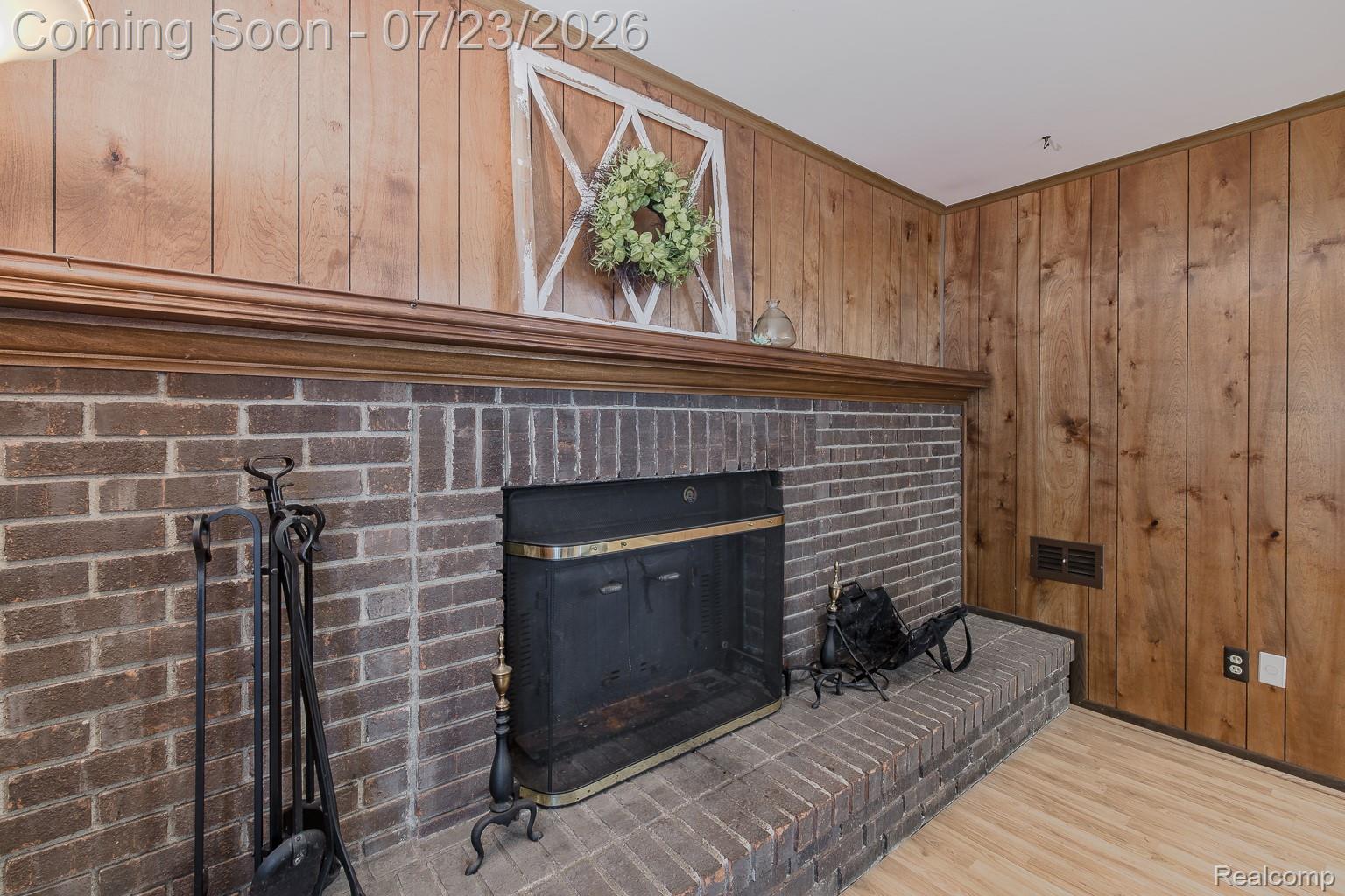 5235 Timber Ridge Trail Clarkston, MI 48346 - Photo 34 of 56 Wood-burning insert for effiecent heating