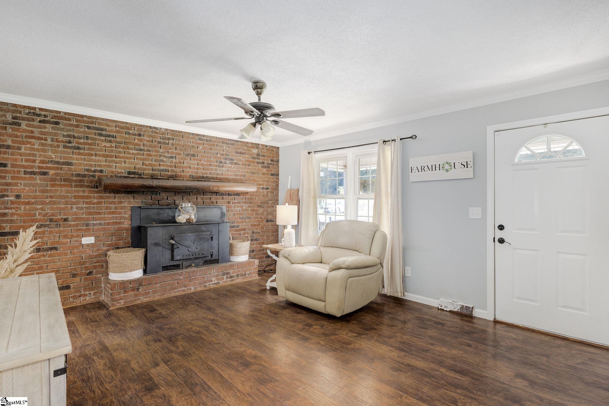 215 Stephens Road Pickens, SC 29671 - Photo 4 of 20