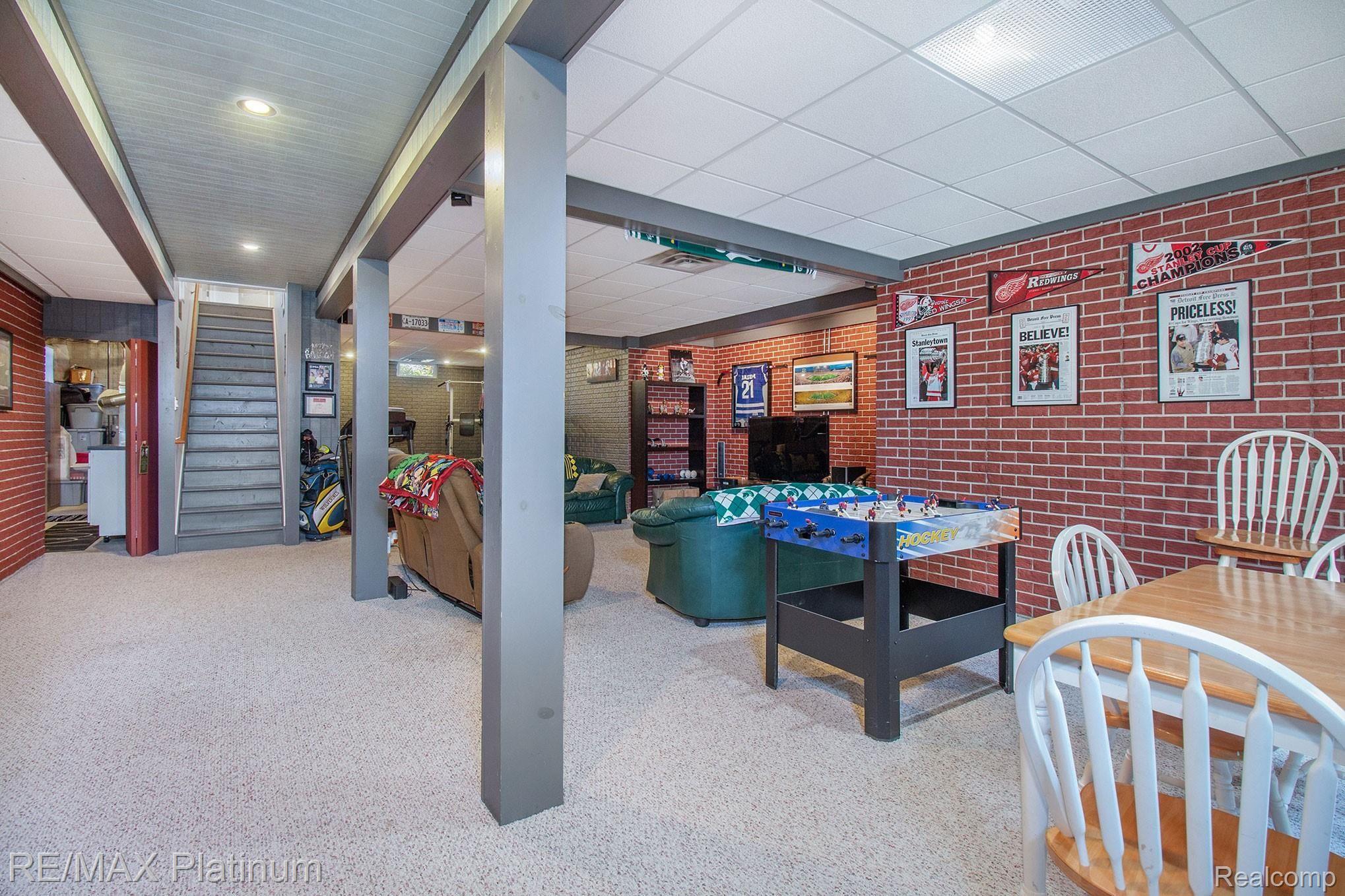 1356 East Bennington Road Owosso, MI 48867 - Photo 18 of 28 Finished Basement