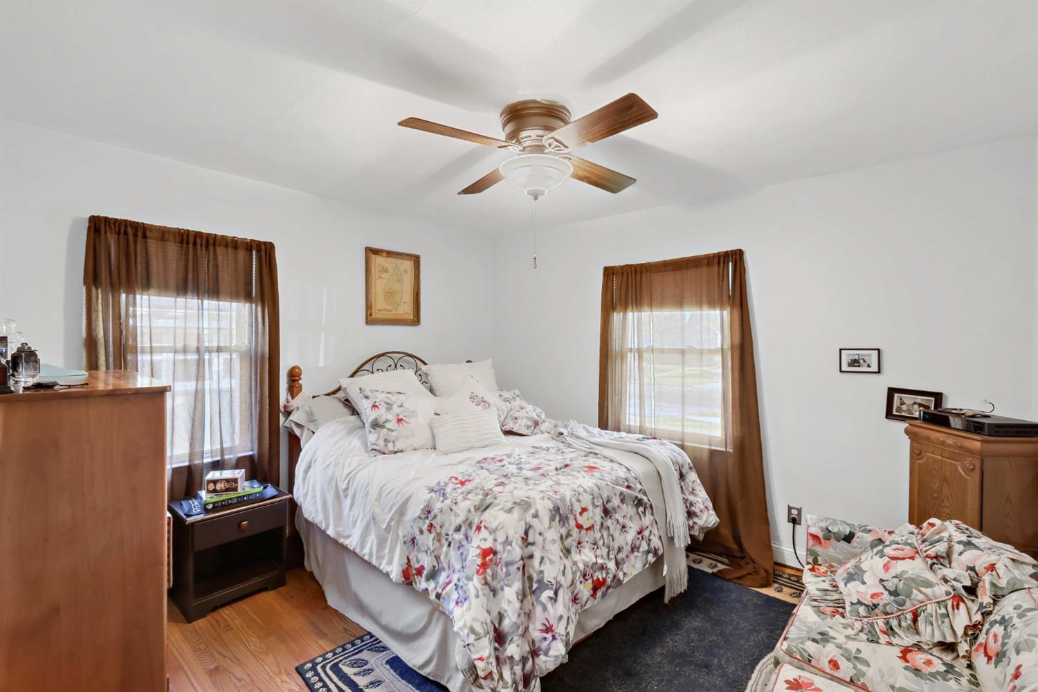 311 Holton Ridge Crown Point, IN 46307 - Photo 13 of 22 1500x1000