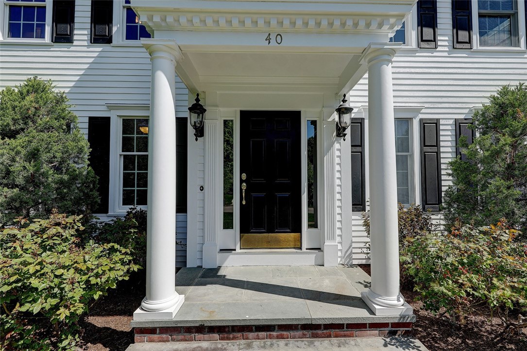 40 Chapin Road Barrington, RI 02806 - Photo 2 of 43 Gallery Image 2