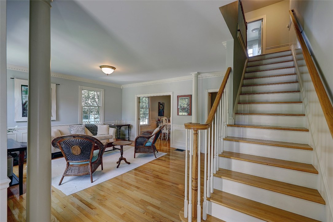 40 Chapin Road Barrington, RI 02806 - Photo 6 of 43 Gallery Image 6