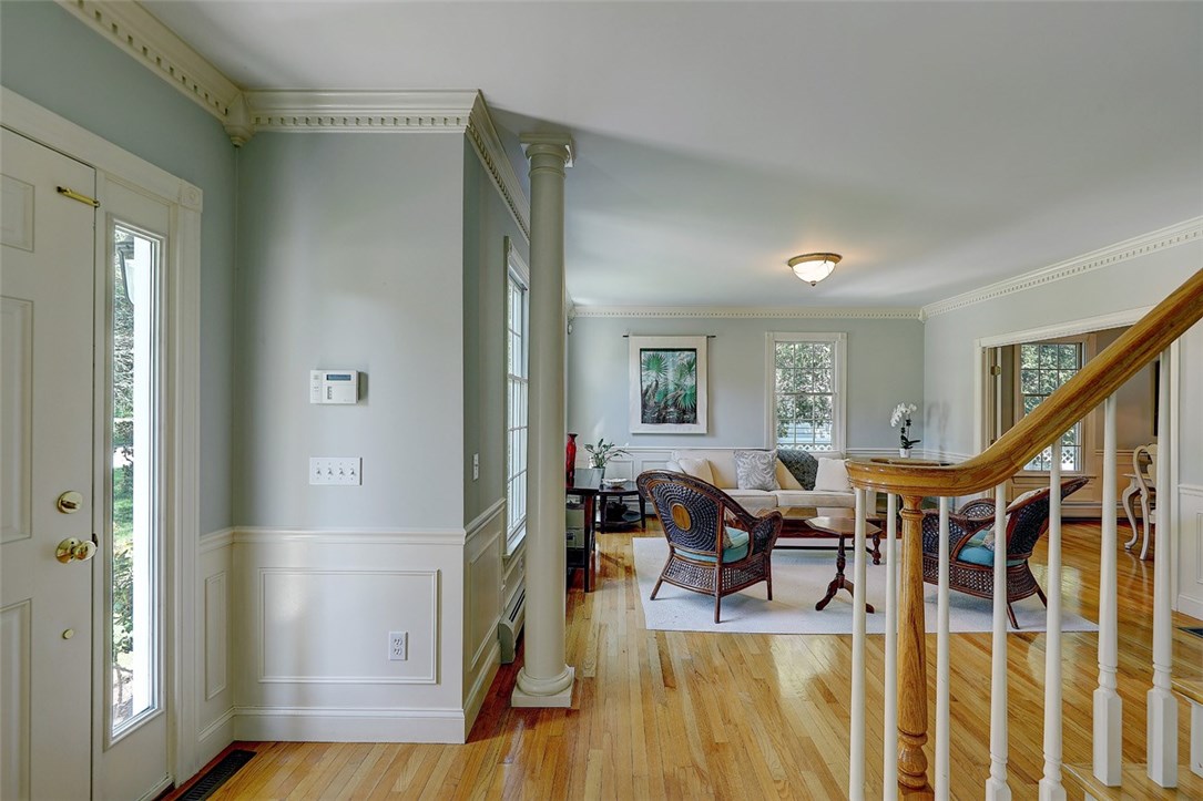 40 Chapin Road Barrington, RI 02806 - Photo 7 of 43 Gallery Image 7