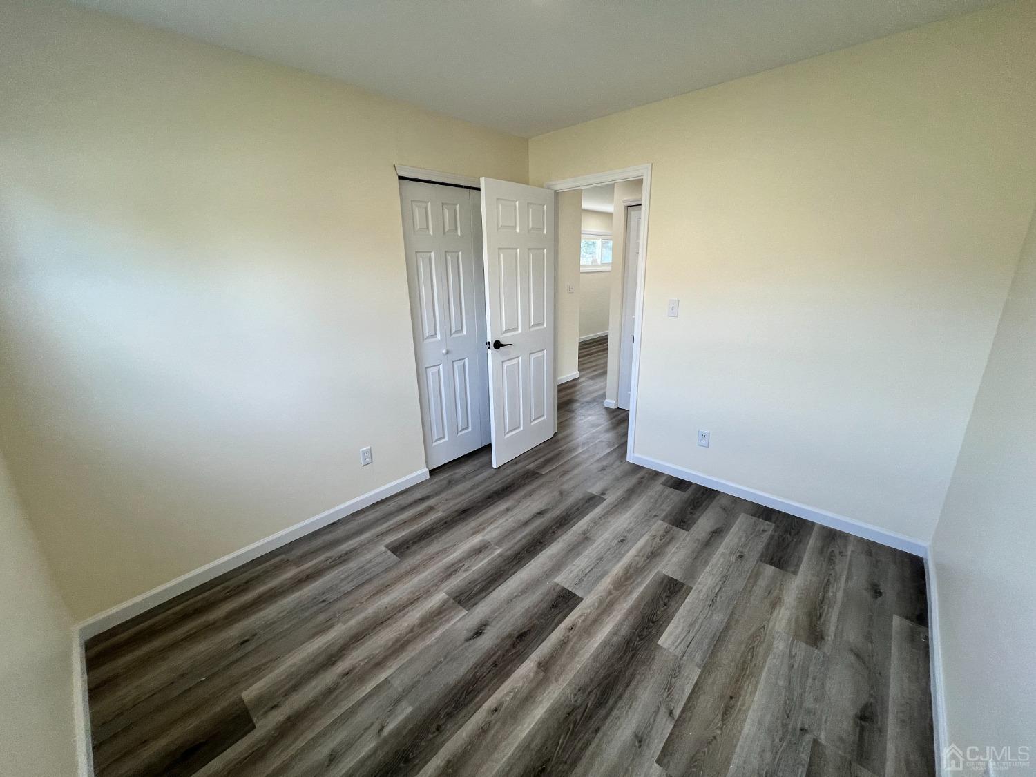 21 Kendall Road Kendall Park, NJ 08824 - Photo 9 of 16 Gallery Image 9