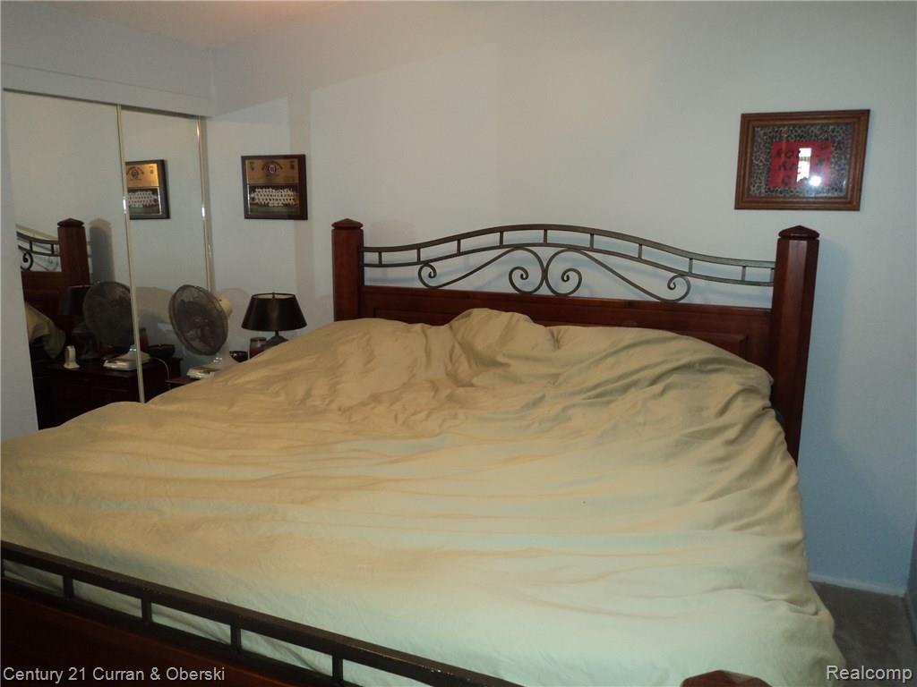237 Henry Ruff Road Garden City, MI 48135 - Photo 28 of 35 MASTER BDR.JPG