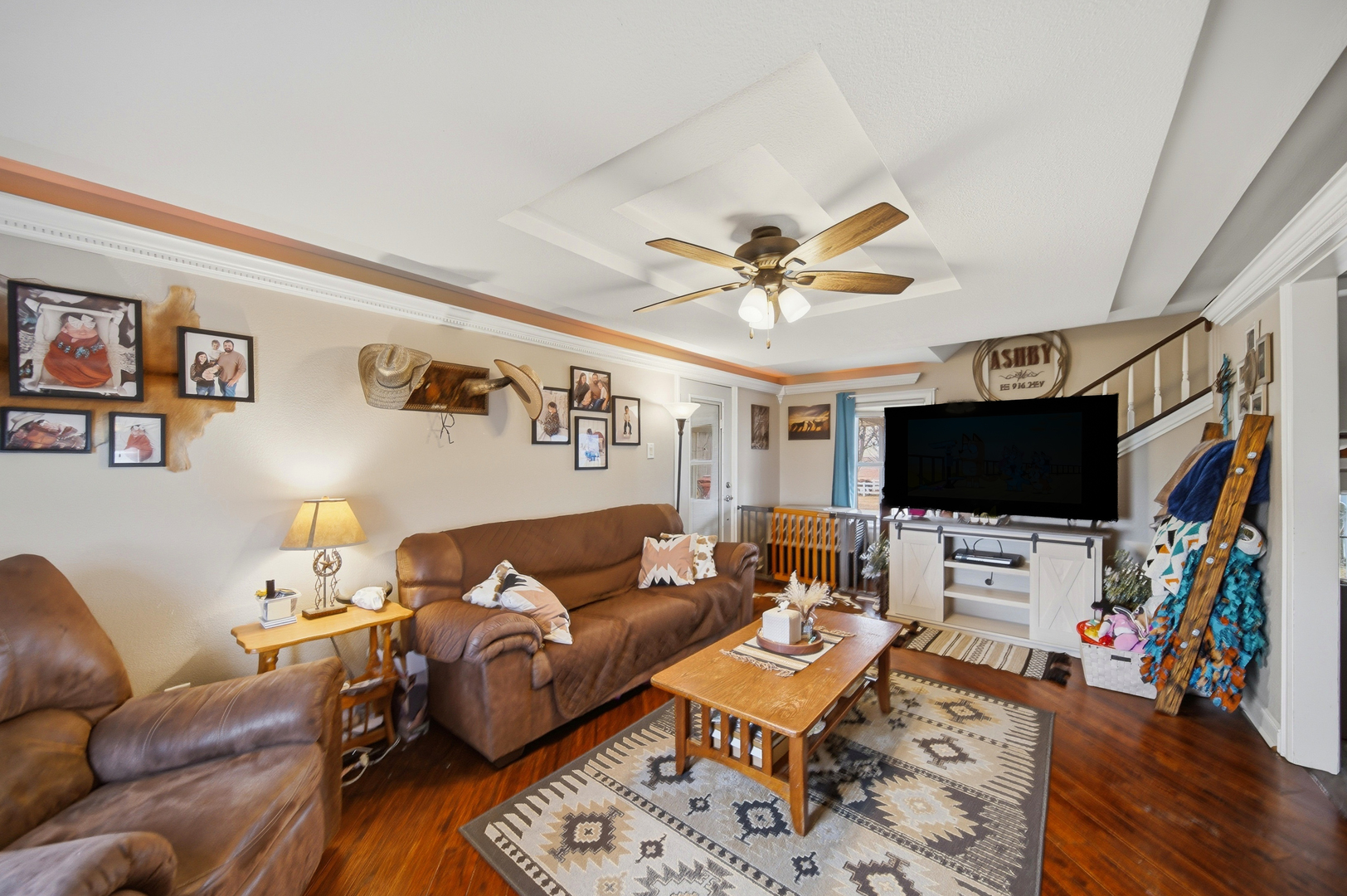 27754 Elm Road Milledgeville, IL 61051 - Photo 17 of 28 a living room with furniture and a flat screen tv