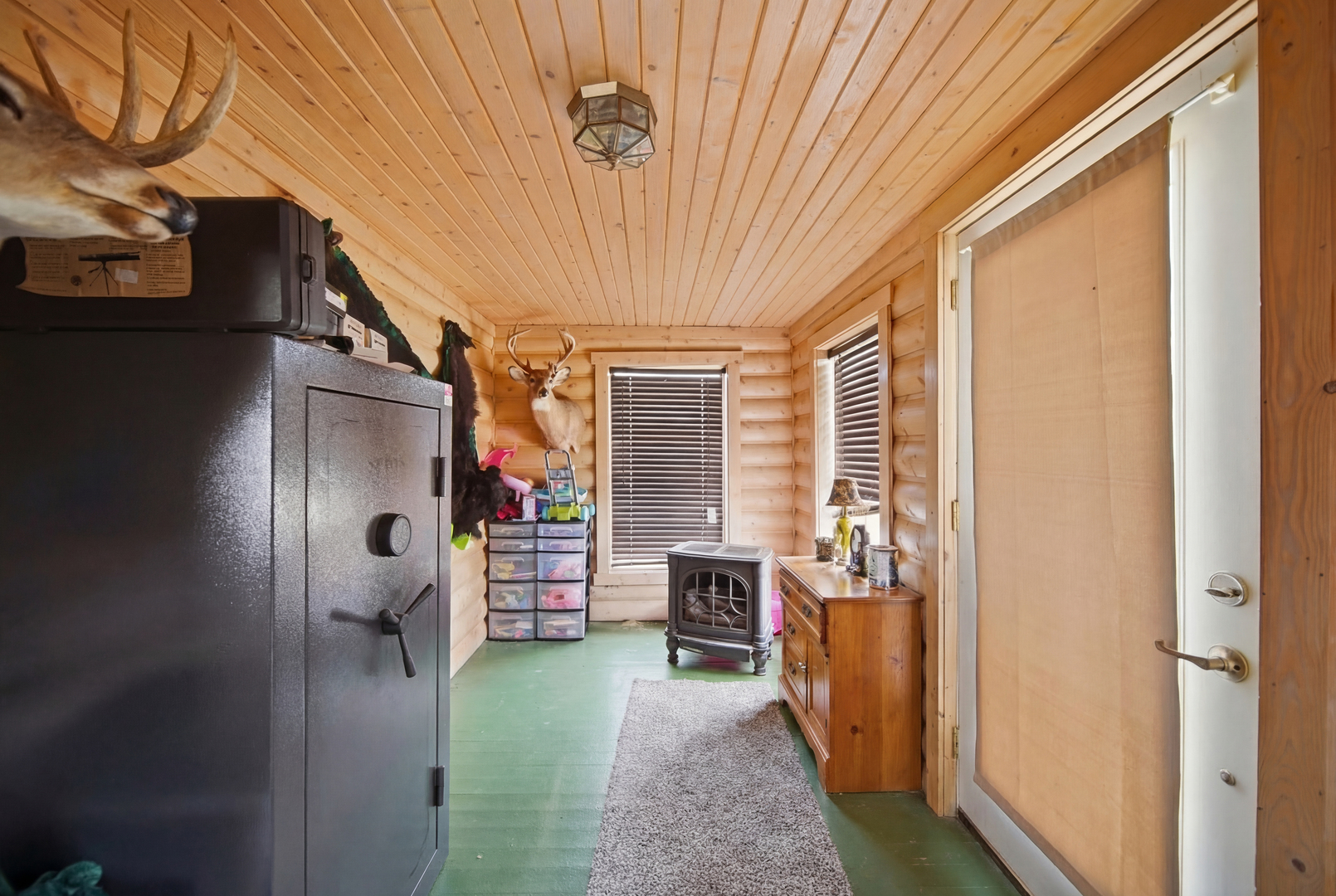 27754 Elm Road Milledgeville, IL 61051 - Photo 18 of 28 a very nice looking room with a large window