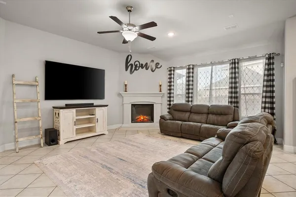 $385,000 | 116 Joshua Tree Court, Forney, TX 75126