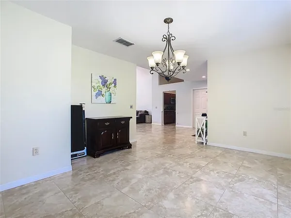 $269,900 | 909 Valentina Drive, Dundee, FL 33838