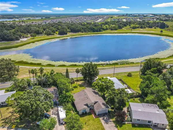 $269,900 | 909 Valentina Drive, Dundee, FL 33838