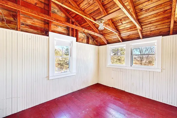 $1,125,000 | 74 Adams Point Road, Barrington, RI 02806