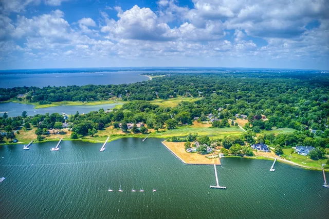 $1,279,000 | 74 Adams Point Road, Barrington, RI 02806