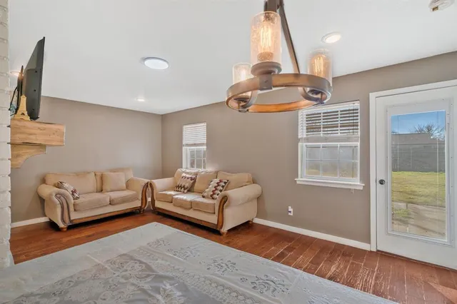 $289,000 | 2320 Meadow Lark, Irving, TX 75060