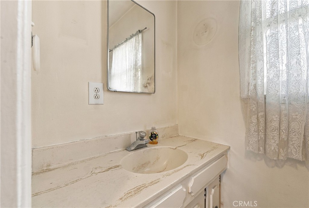 1803 North Studebaker Road Long Beach, CA 90815 - Photo 26 of 34 Gallery Image 26