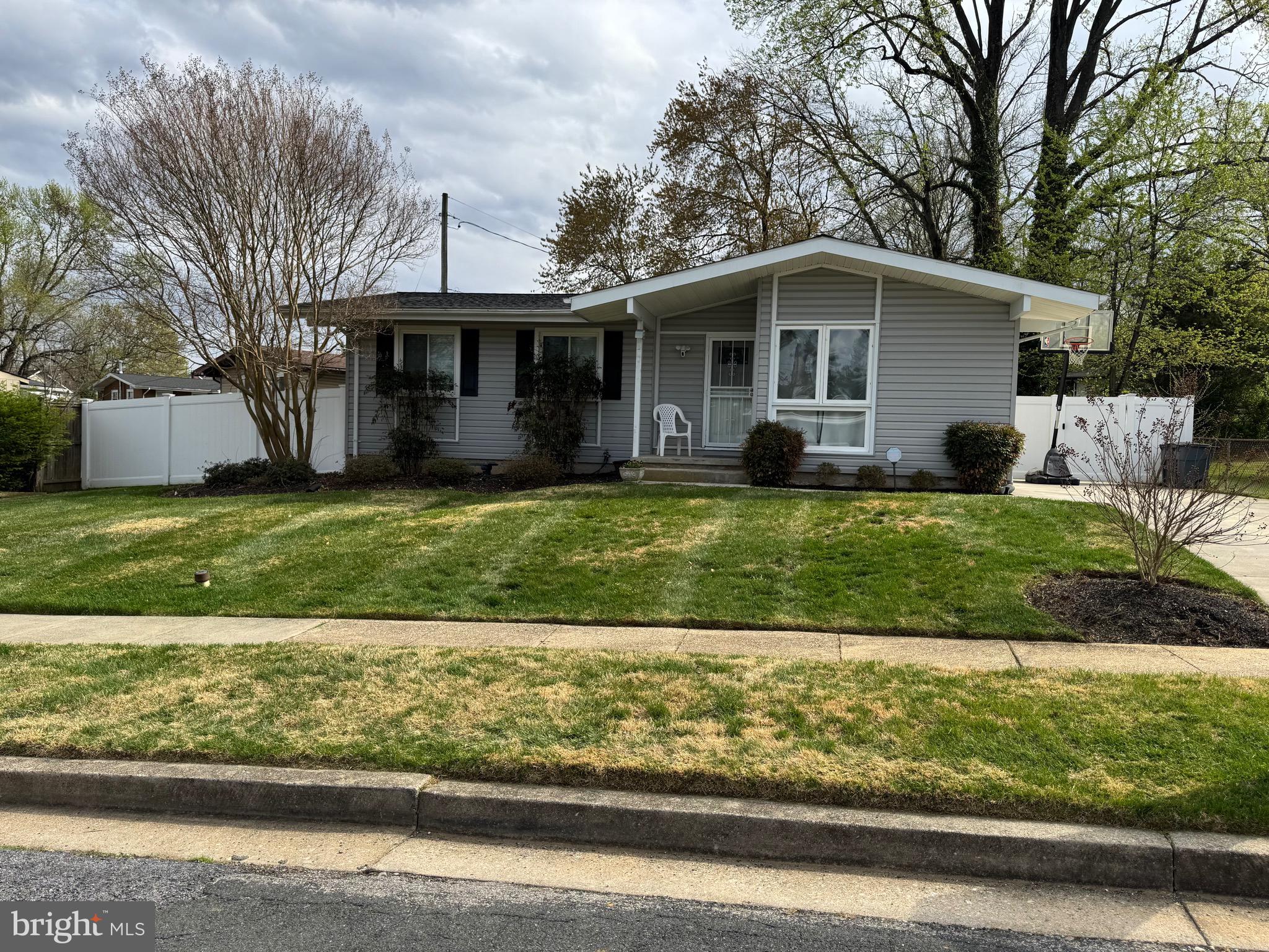Welcome home to this beautiful detached home