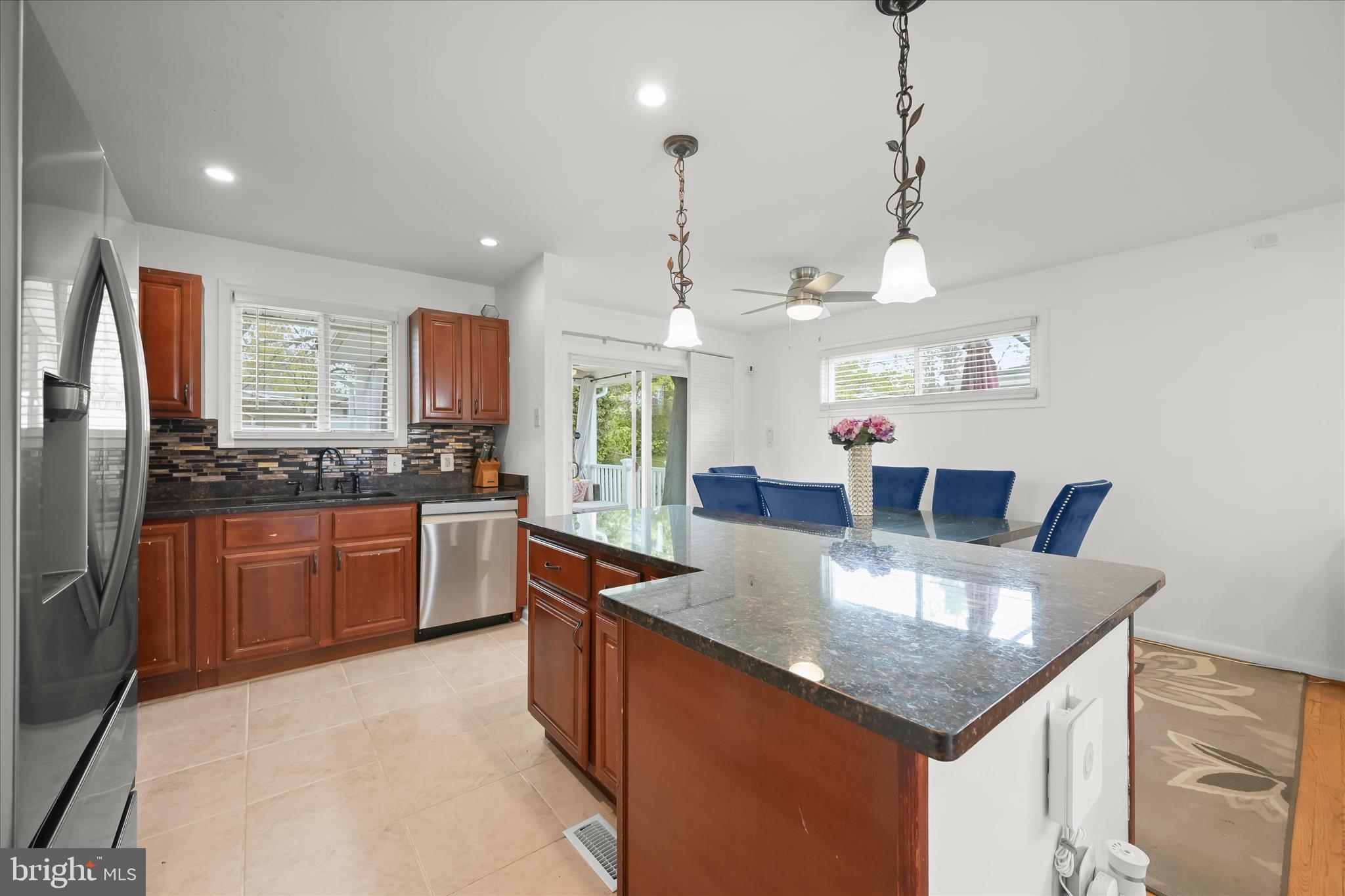 9713 Tulsemere Road Randallstown, MD 21133 - Photo 17 of 44 Granite island breakfast bar