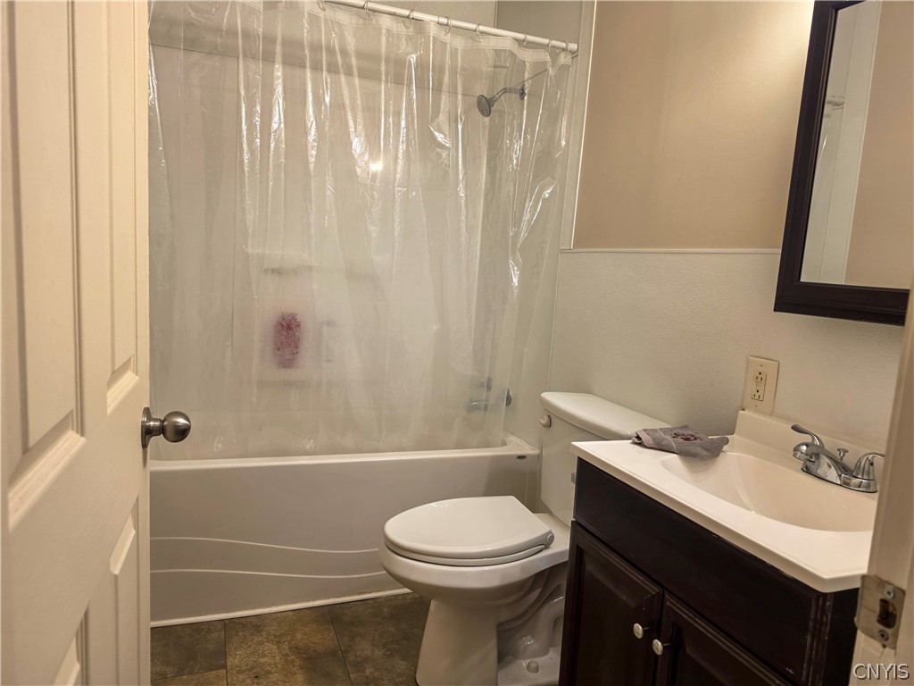 707 West Dominick Street Rome, NY 13440 - Photo 28 of 31 Apt #1 Bathroom
