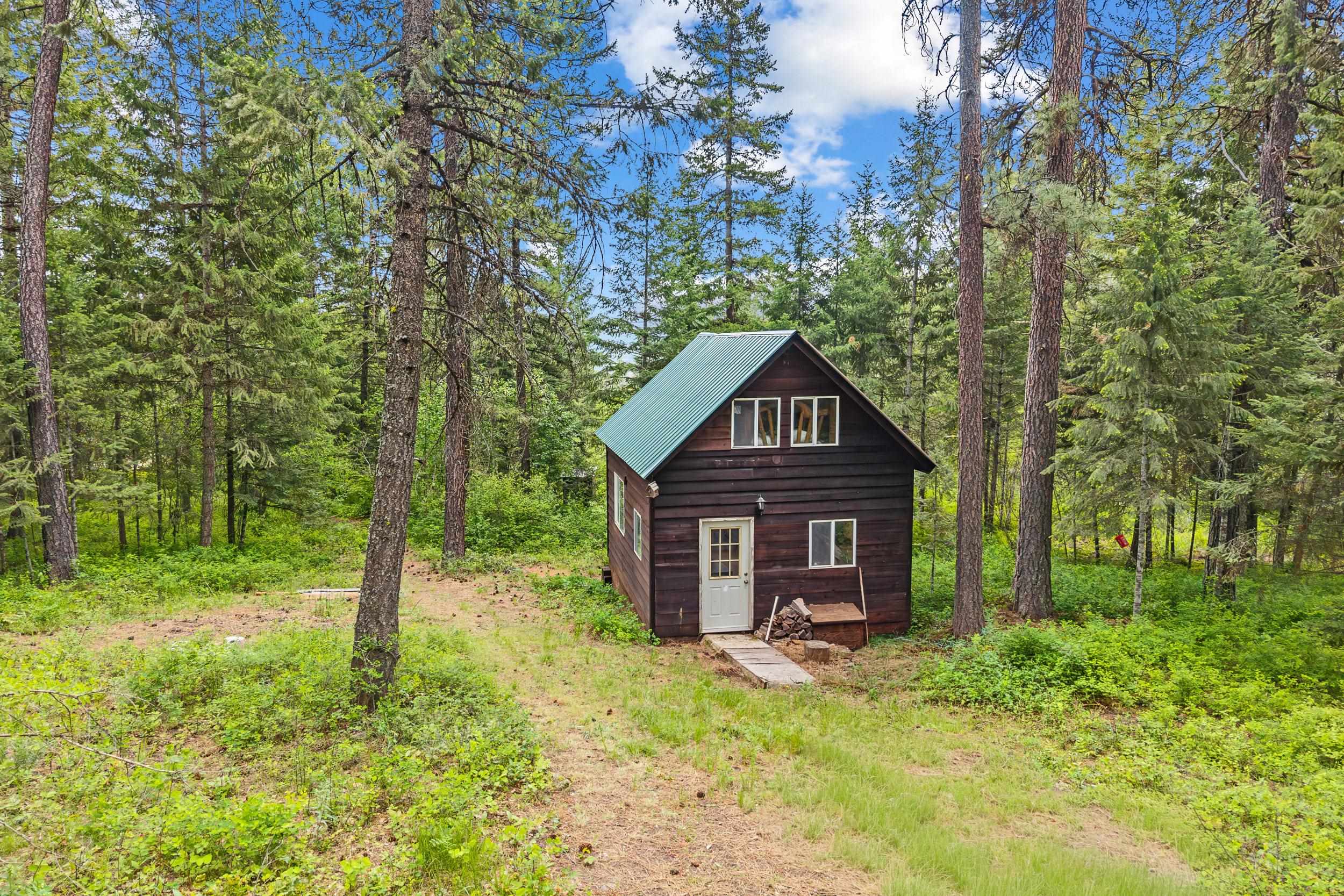 4045 Deer Creek Road Valley, WA 99181 - Photo 38 of 44