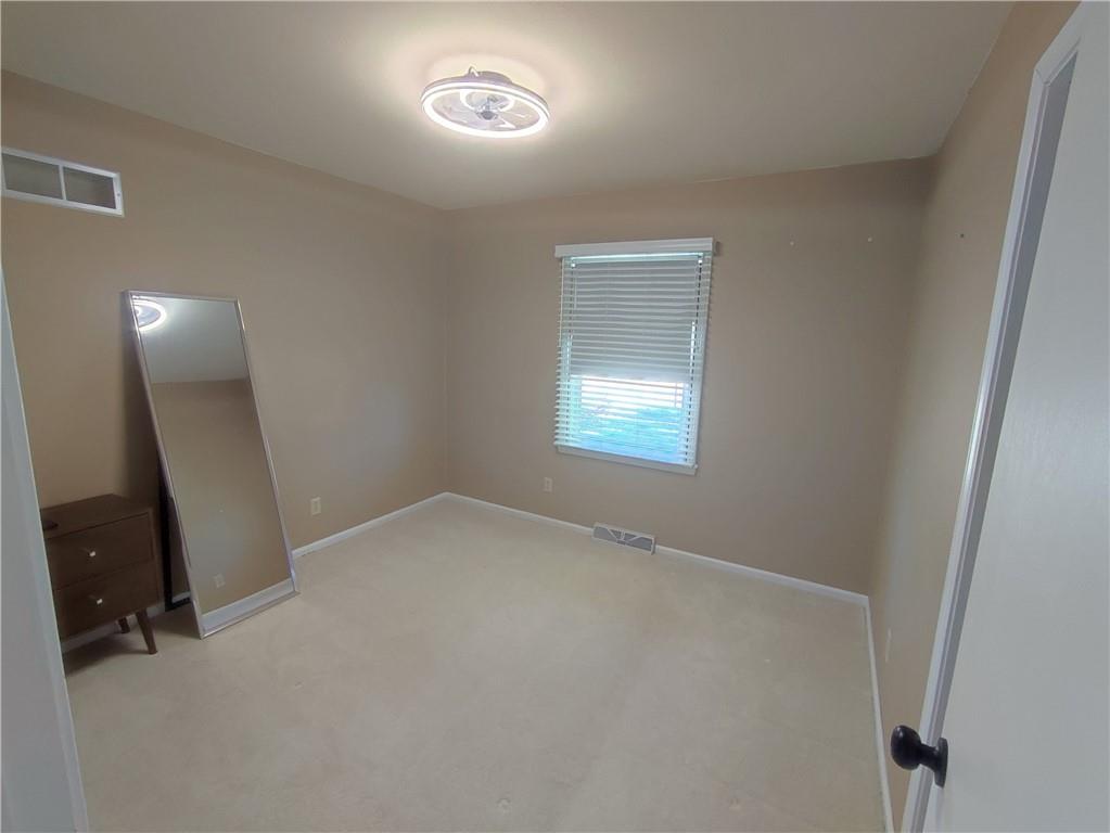 7009 Northwest 80th Street Kansas City, MO 64152 - Photo 15 of 21