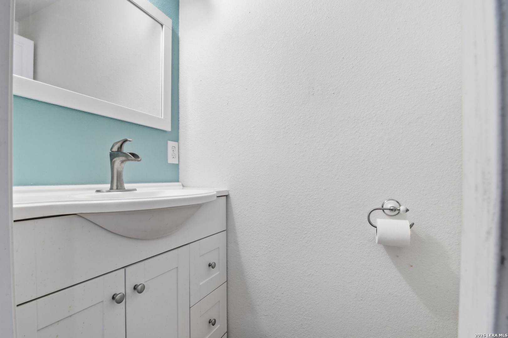 1565 Pebble Beach Road Lakehills, TX 78063 - Photo 7 of 47