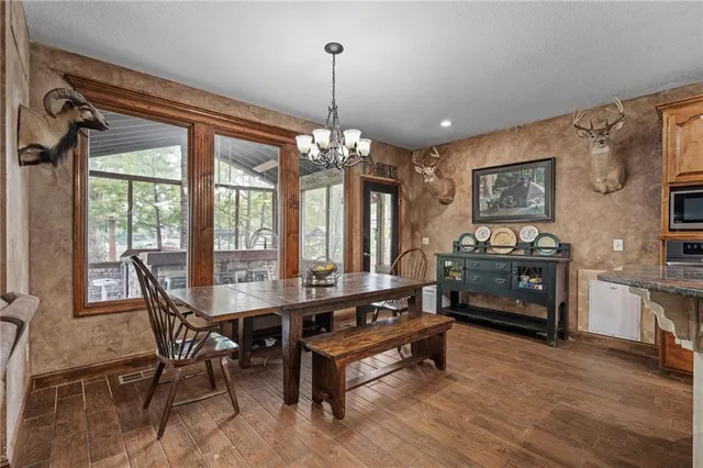 $1,200,000 | 34805 East Colbern Road, Lone Jack, MO 64070