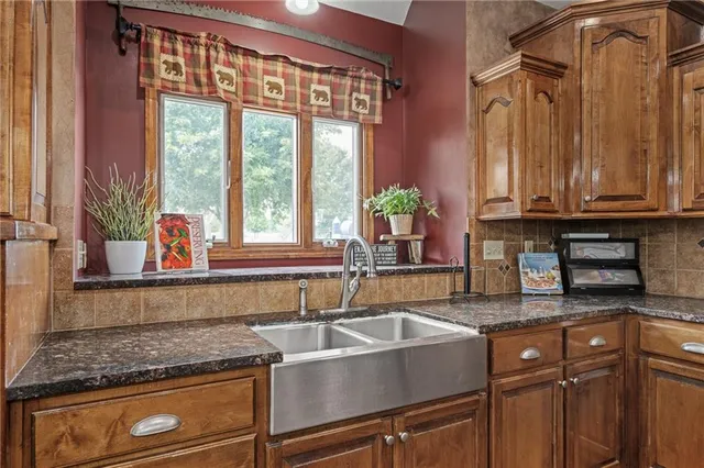 $1,200,000 | 34805 East Colbern Road, Lone Jack, MO 64070