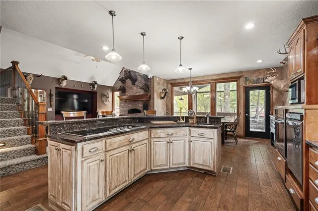 $1,200,000 | 34805 East Colbern Road, Lone Jack, MO 64070