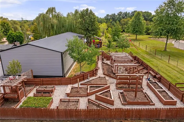 $1,200,000 | 34805 East Colbern Road, Lone Jack, MO 64070