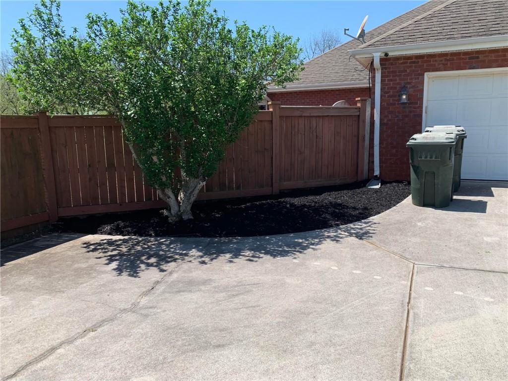 28 Papershell Drive Fort Valley, GA 31030 - Photo 3 of 64 a view of a backyard with pathway