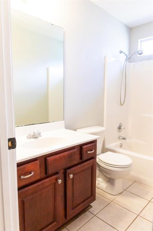 28 Papershell Drive Fort Valley, GA 31030 - Photo 35 of 64 a bathroom with a sink a toilet and shower